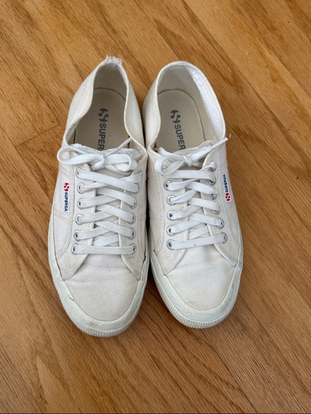Superga White Canvas Low-Top Sneakers — Classic Lace-Up Sz 10